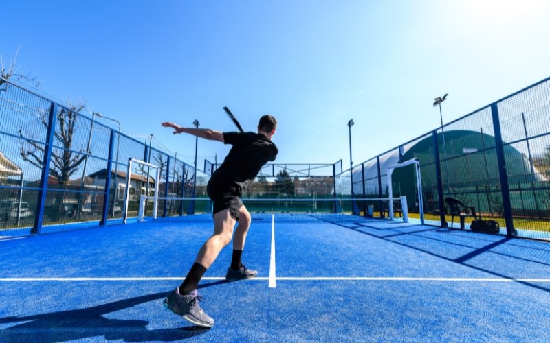 Açık Padel Kortları Doğayla İç İçe Oyun Keyfi