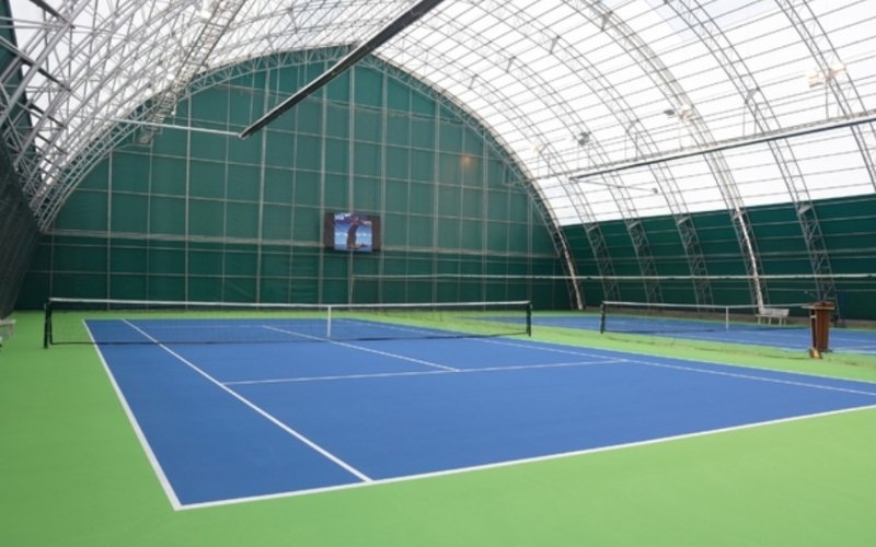 Kapalı Padel Kortları Dört Mevsim Kullanım Konforu